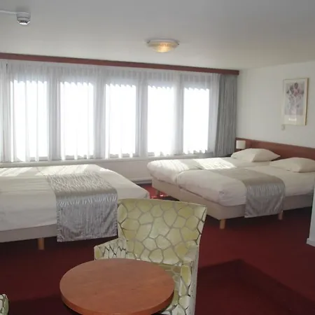 レストラン デン ホーフ ホテル