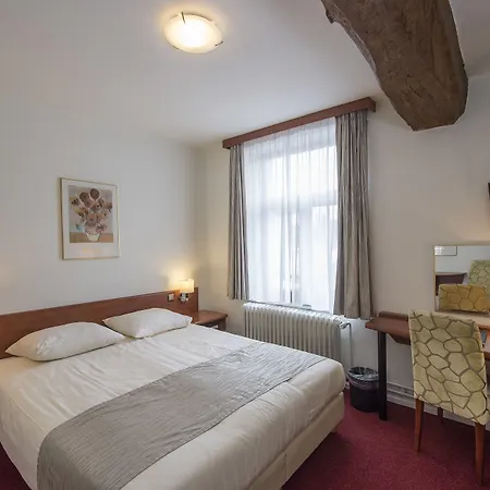 Отель Restaurant In Den Hoof Маастрихт