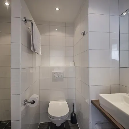 レストラン デン ホーフ 3*