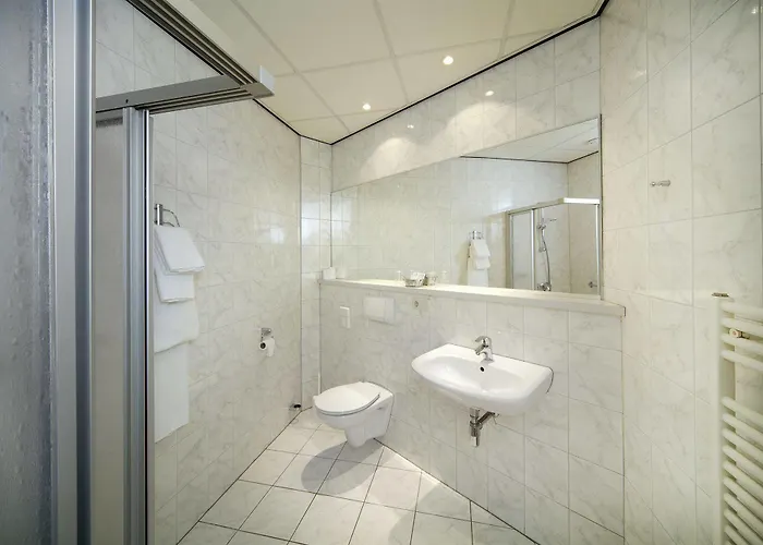 Restaurant In Den Hoof فندق 3*